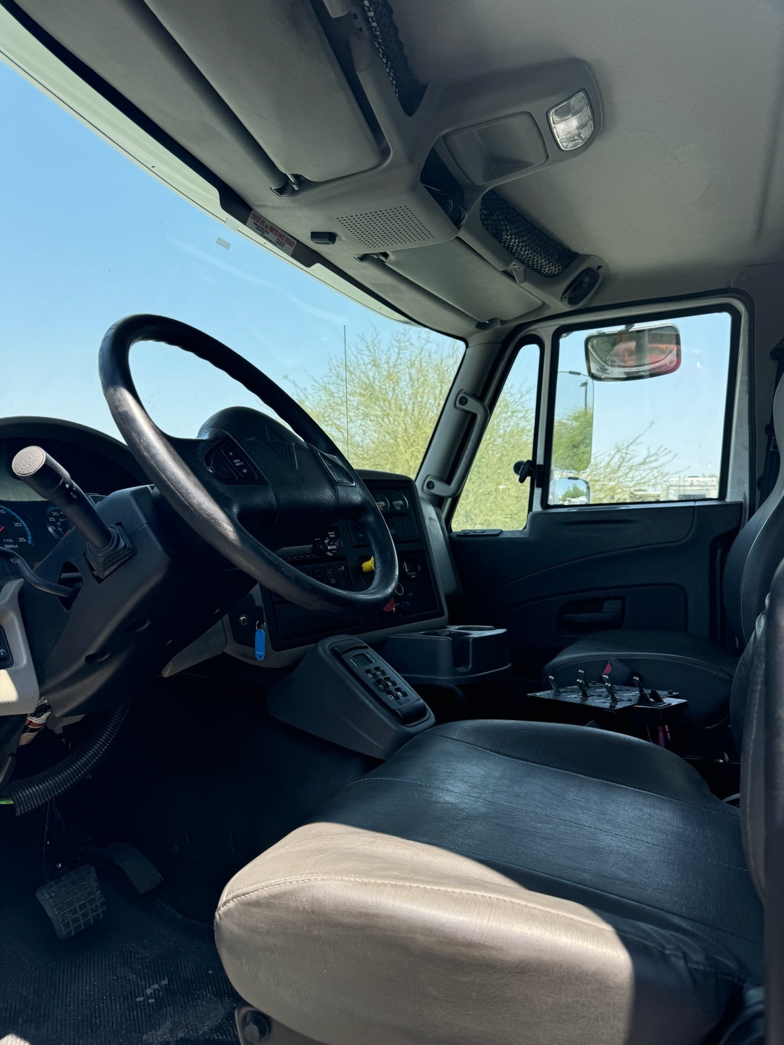 2016 INTERNATIONAL WATER TRUCK 