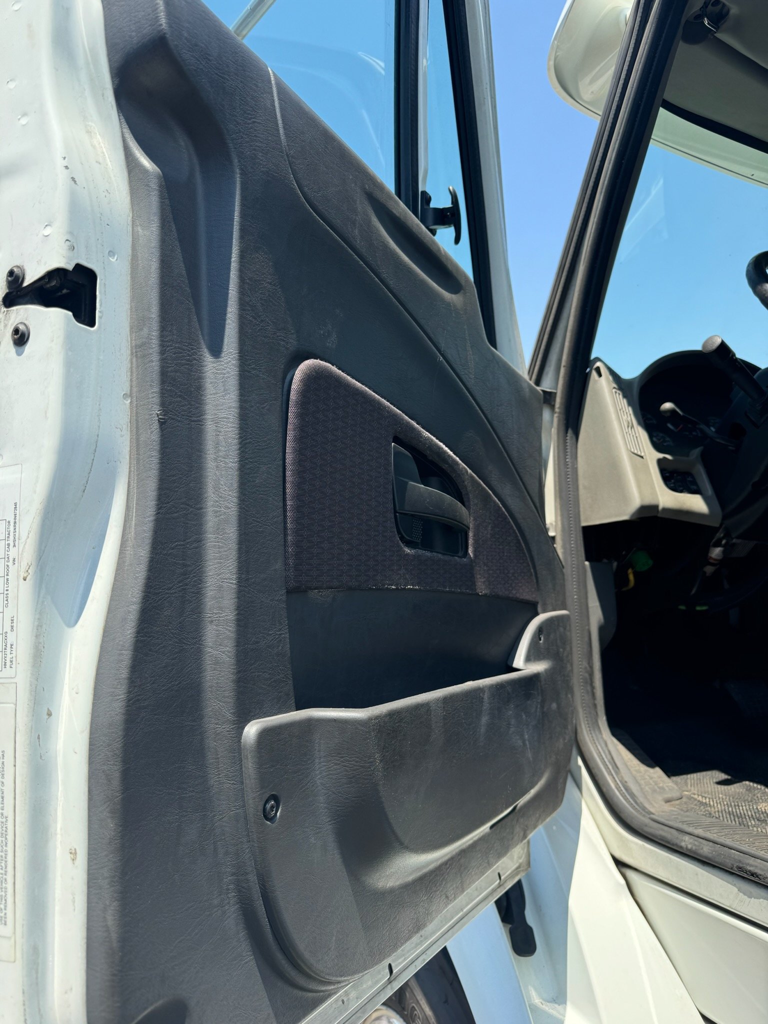 2016 INTERNATIONAL WATER TRUCK 