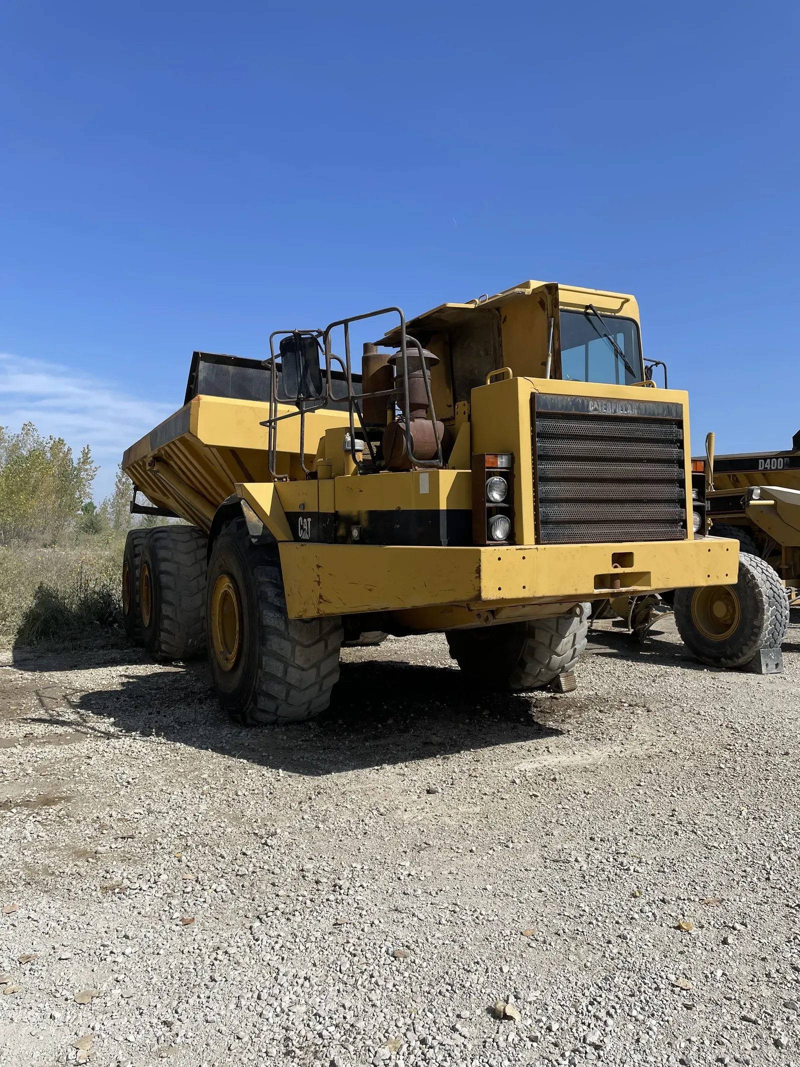 1989 CATERPILLAR  D400D BH-05 