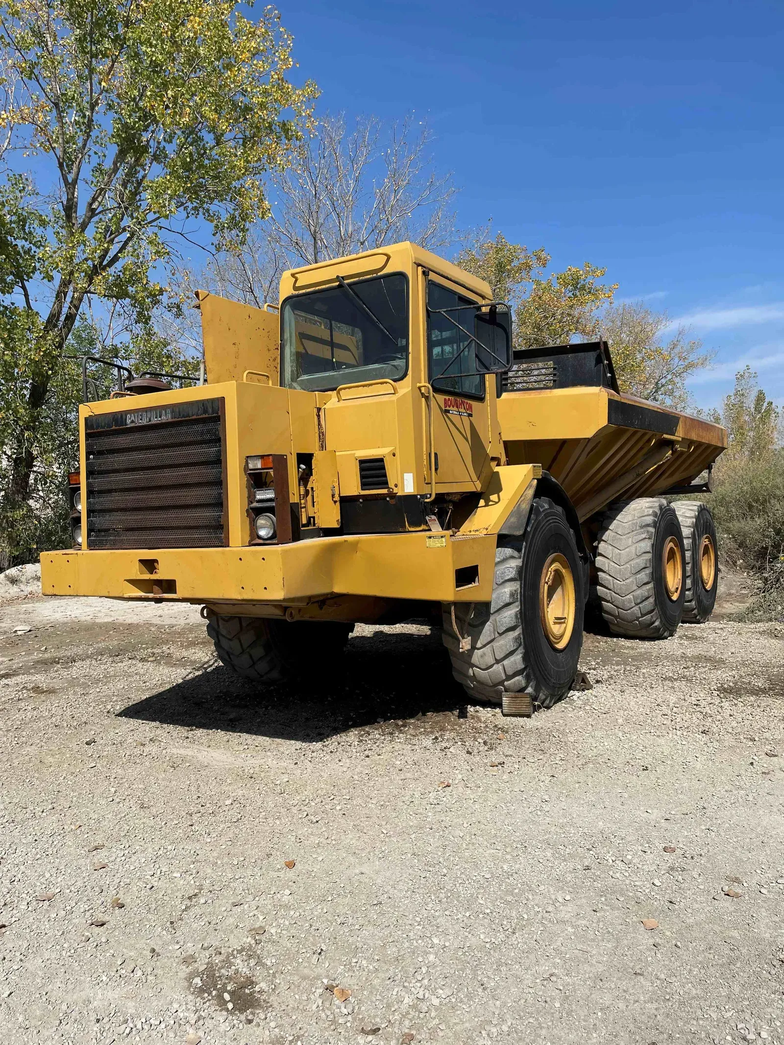 1989 CATERPILLAR  D400D BH-05 