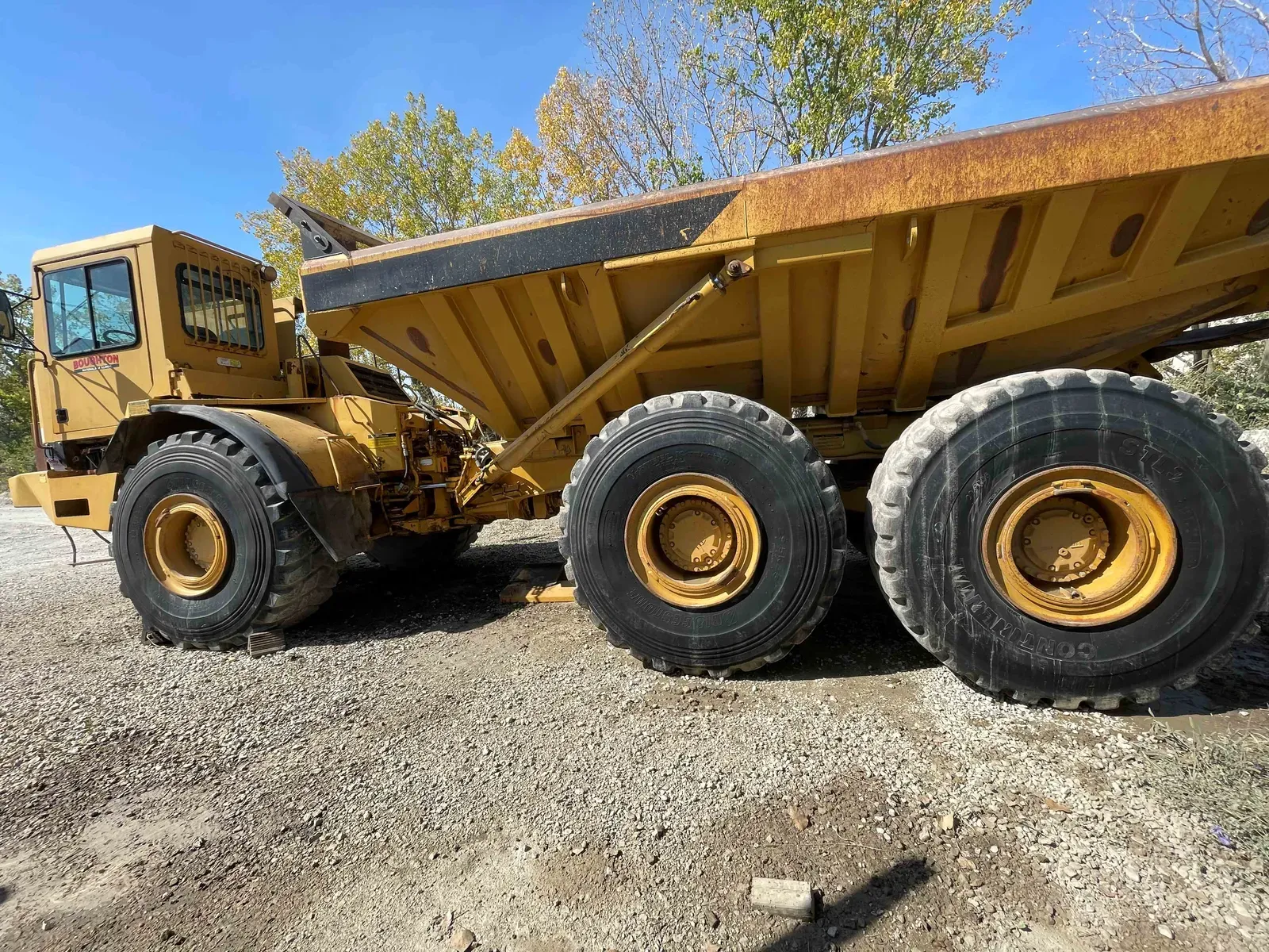 1989 CATERPILLAR  D400D BH-05 