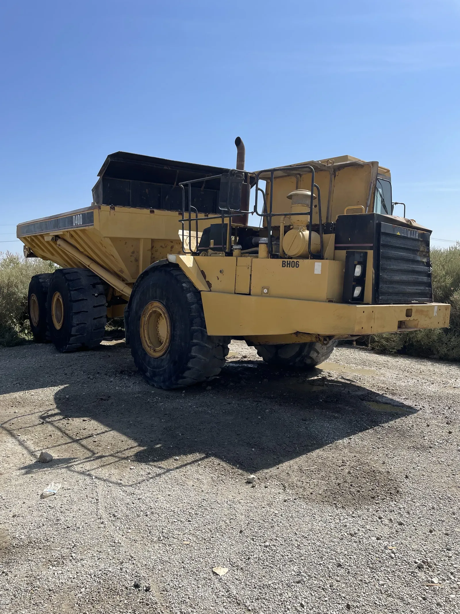 1993 CATERPILLAR  D400D BH-06 