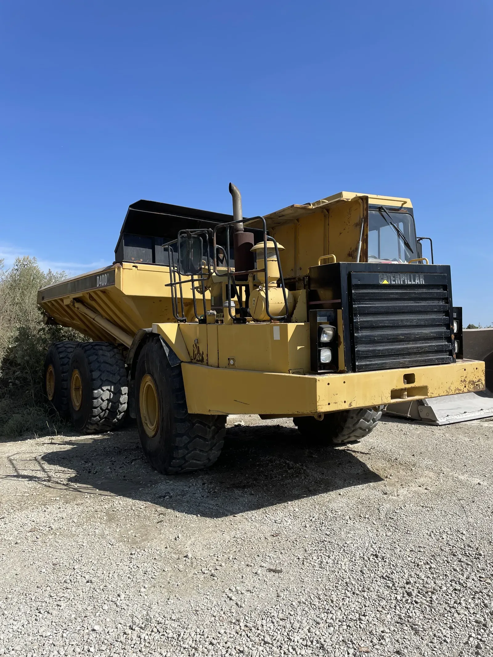1993 CATERPILLAR  D400D BH-08 