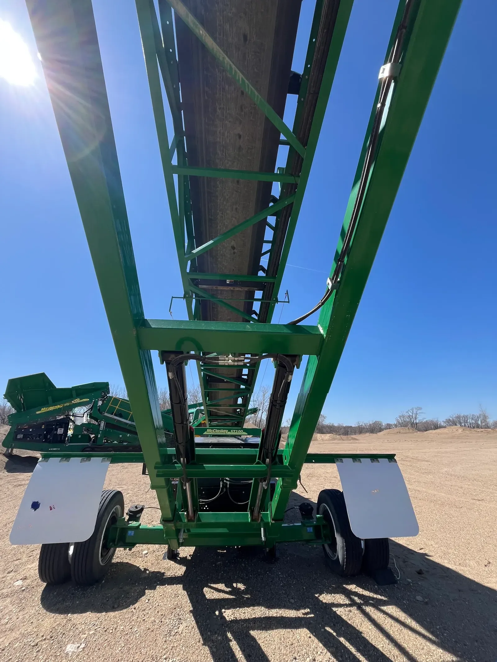 2022 MCCLOSKEY ST100 