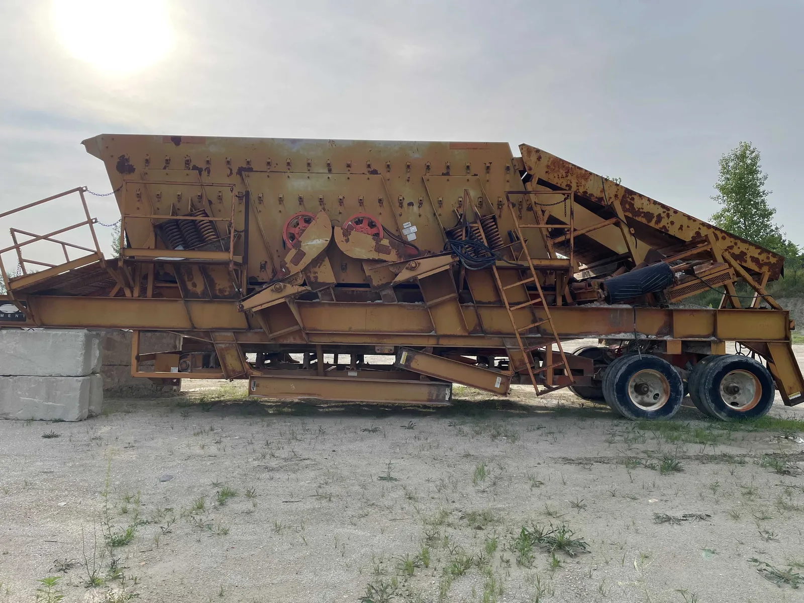 1994 SUPERIOR INDUSTRIES 8X20 