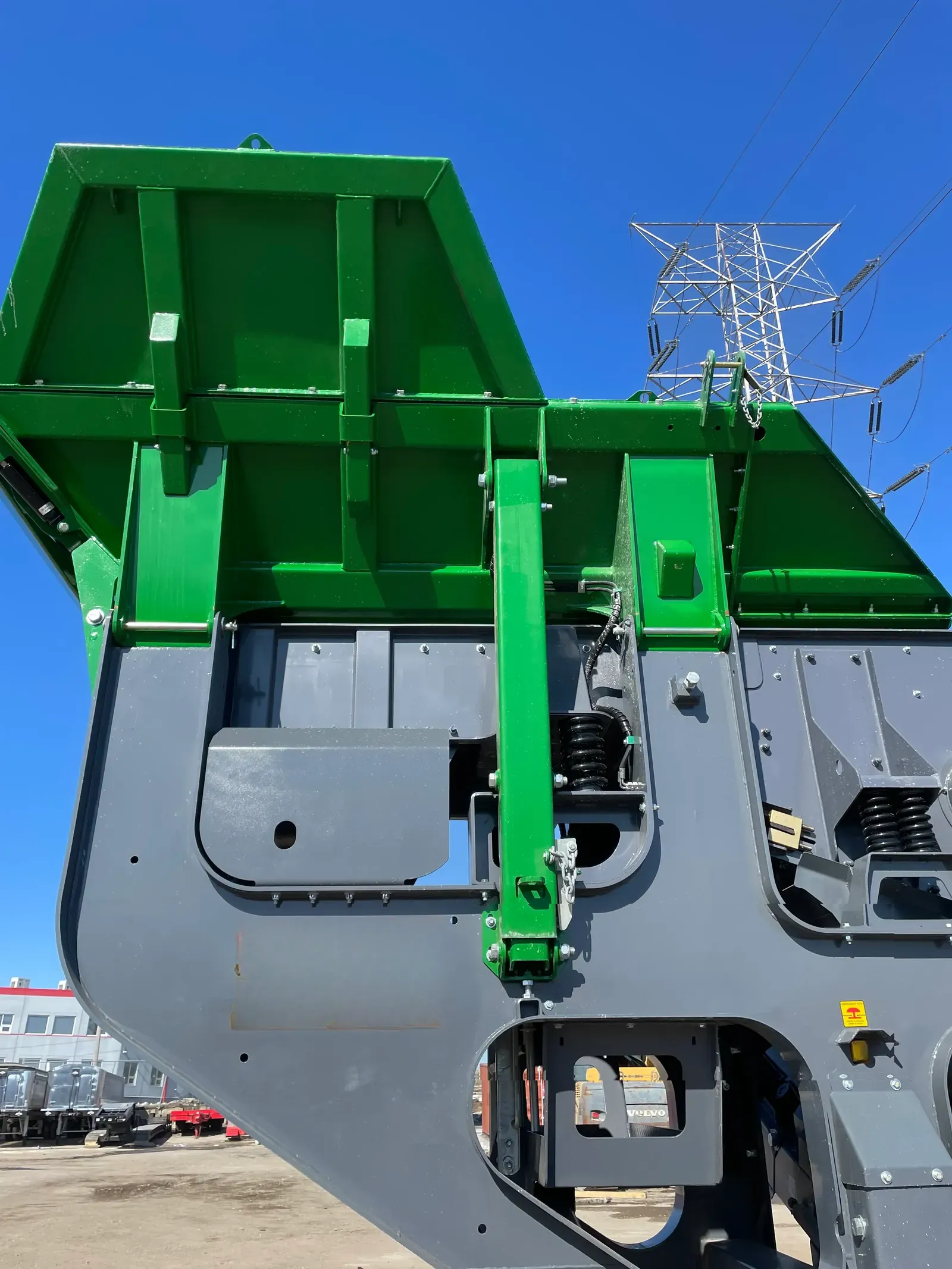 2025 MCCLOSKEY I54RV3 