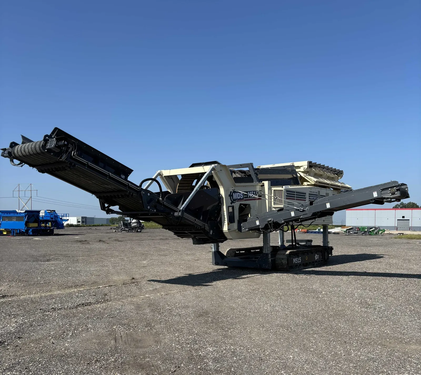 2025 MDS M515 