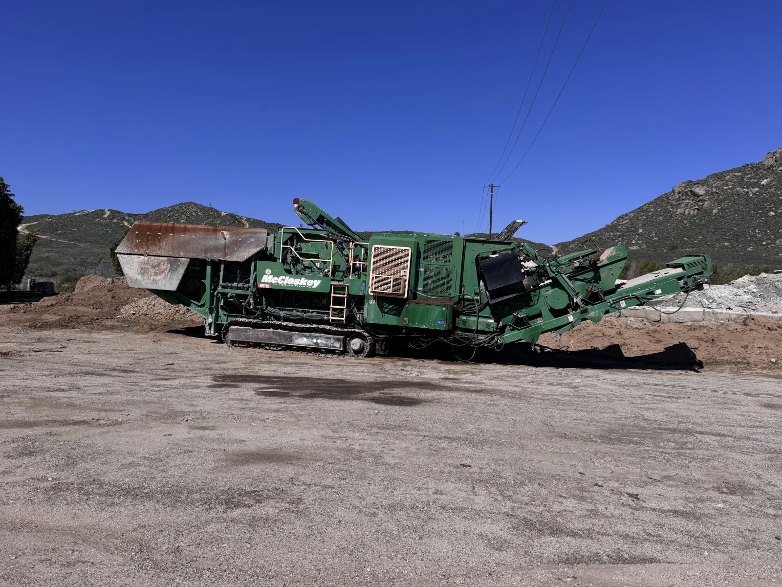 2015 MCCLOSKEY I44R 