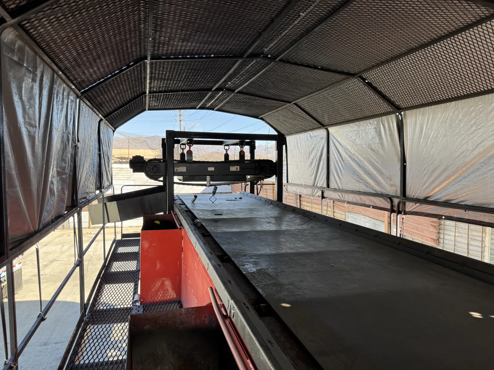 2020 S2C 8 MAN PICKING STATION 