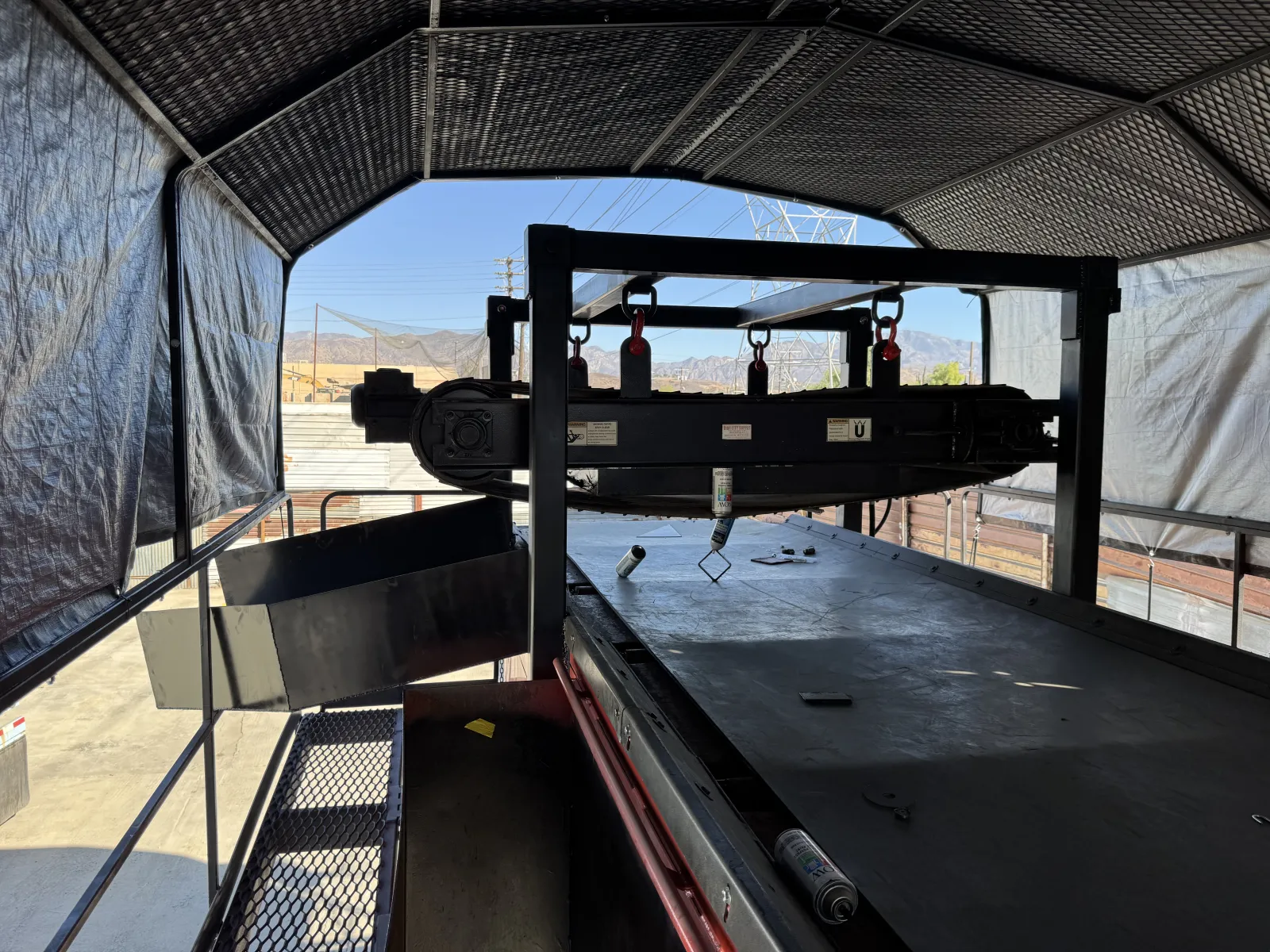 2020 S2C 8 MAN PICKING STATION 