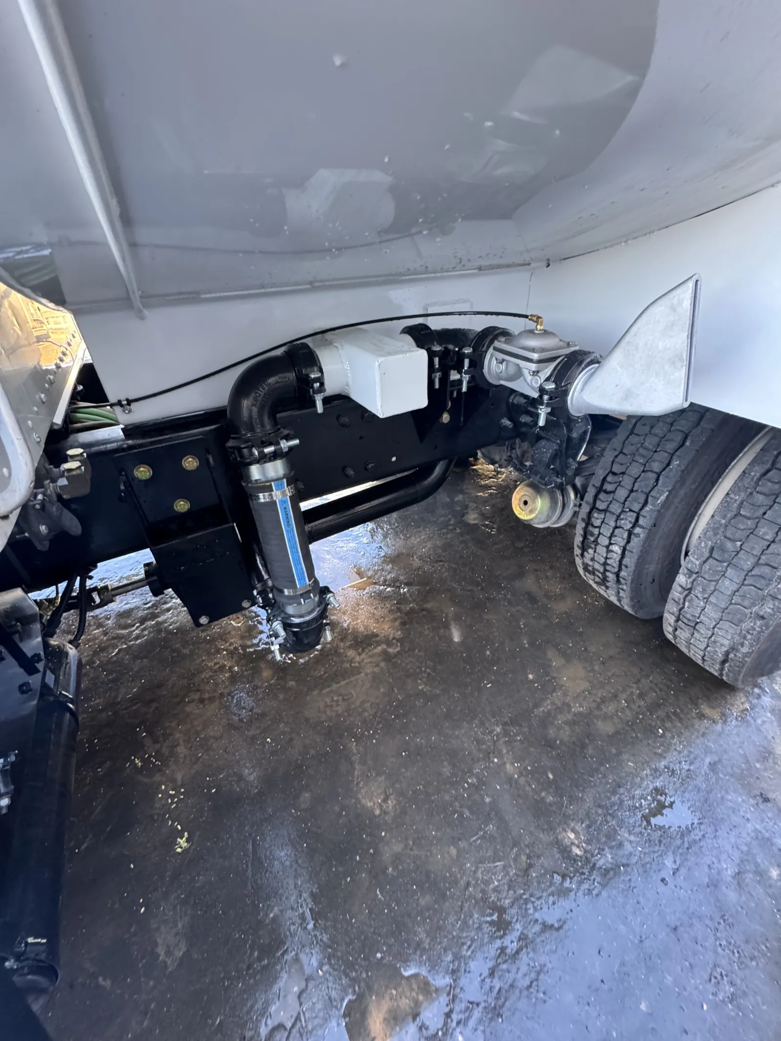 2006 KENWORTH T300 