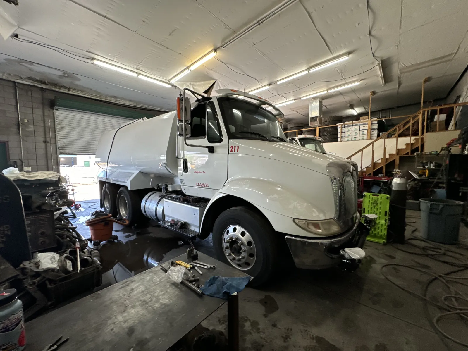 2016 INTERNATIONAL WATER TRUCK 