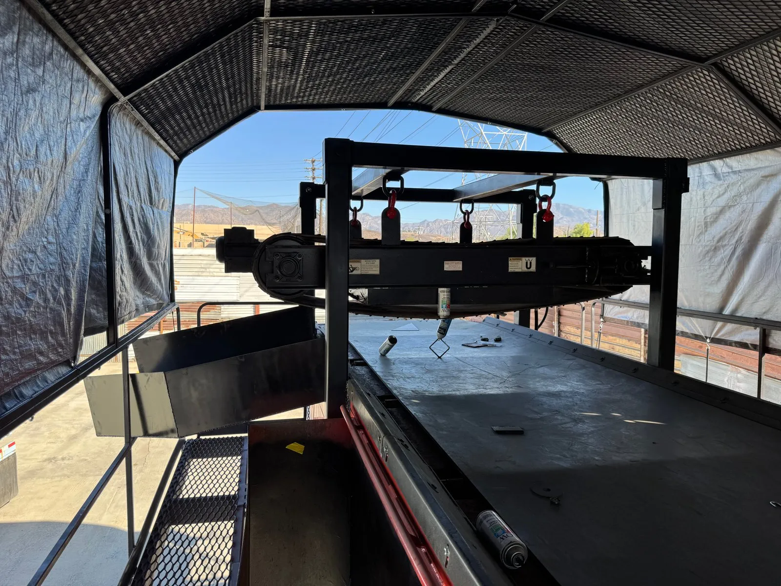 2020 S2C 8 MAN PICKING STATION 