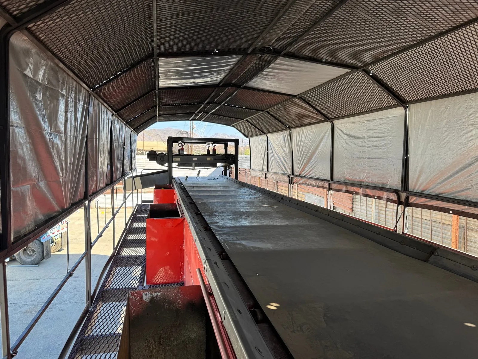 2020 S2C 8 MAN PICKING STATION 