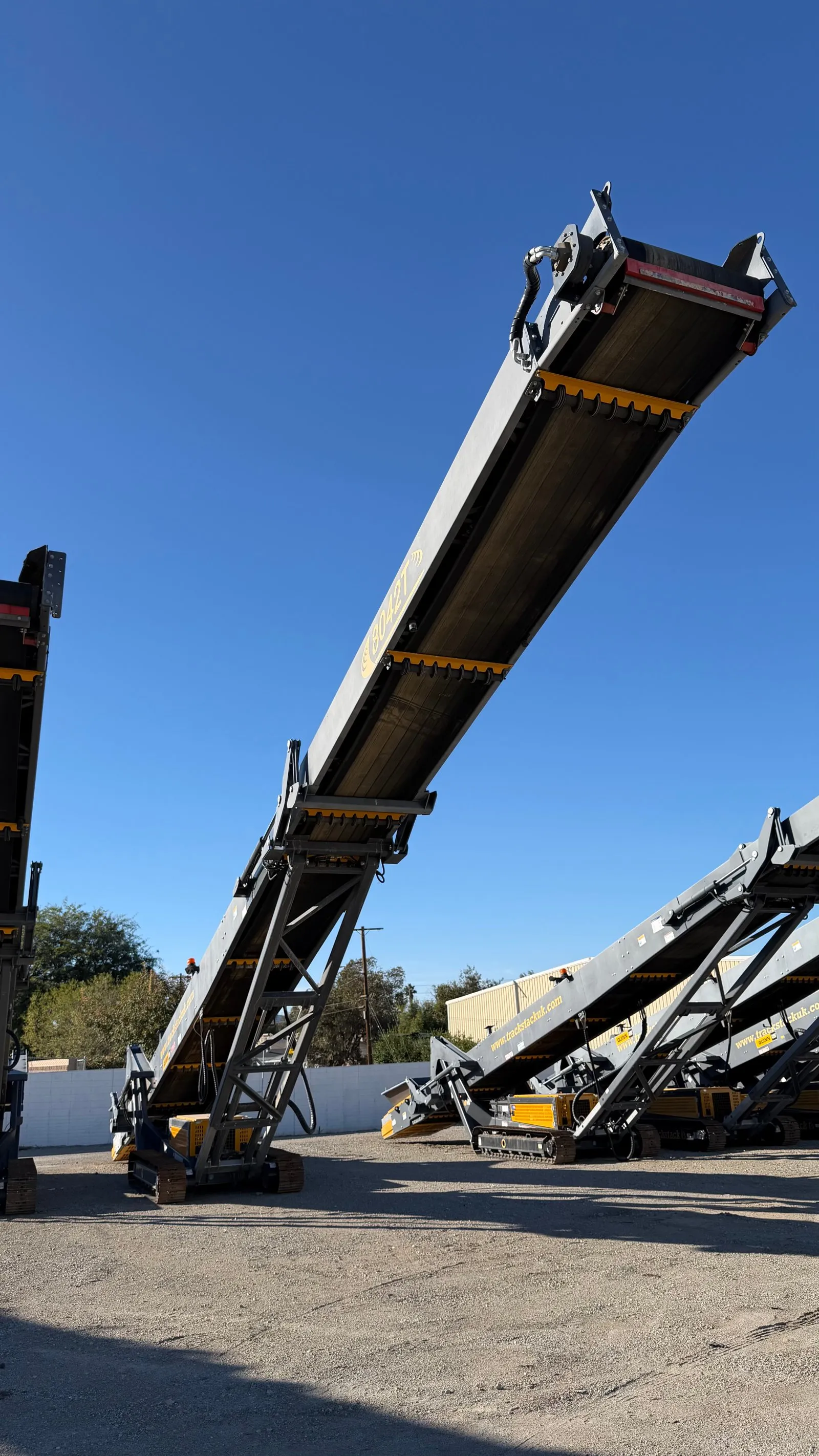 2024 TRACKSTACK 8042T 