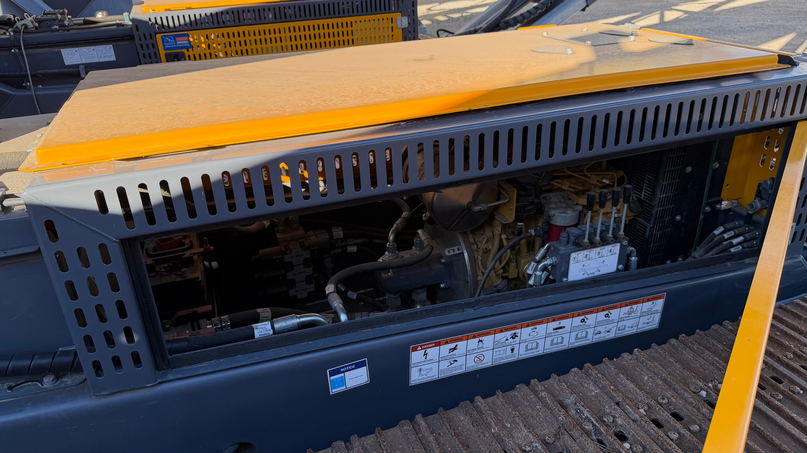 2022 TRACKSTACK 8042T 